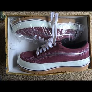 Woman’s Candies Plum Suede sneakers size 9 M
